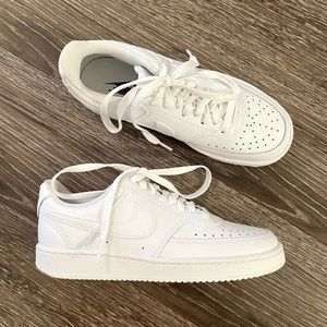 Nike Court Vision Low Sneaker